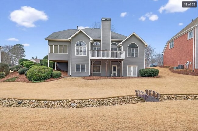 Building Photo - 5 Bed 4 Bath Multi Family House