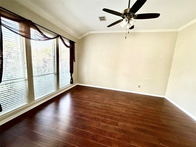 Building Photo - 1723 Wind Trace Cove