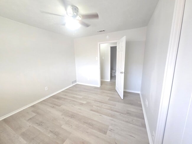 Building Photo - 13441 Blossomheath Ln