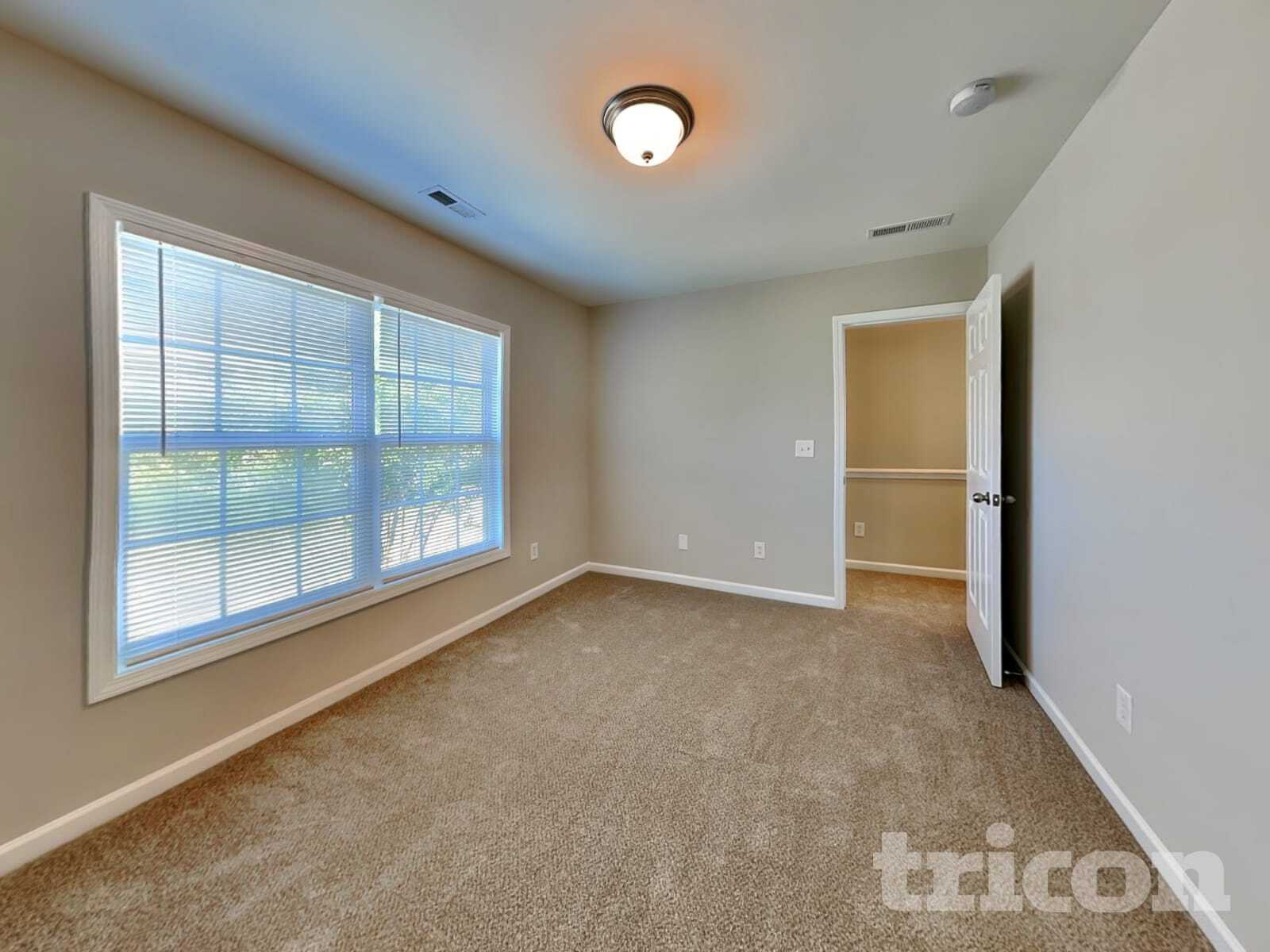 Building Photo - 30 Rowan Dr
