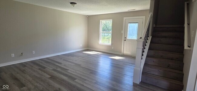 Building Photo - 2933 Redland Ln