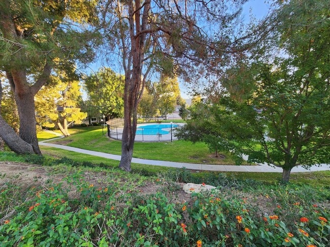 Building Photo - Bright & Beautiful Home Nestled Near Nature and Conveniences