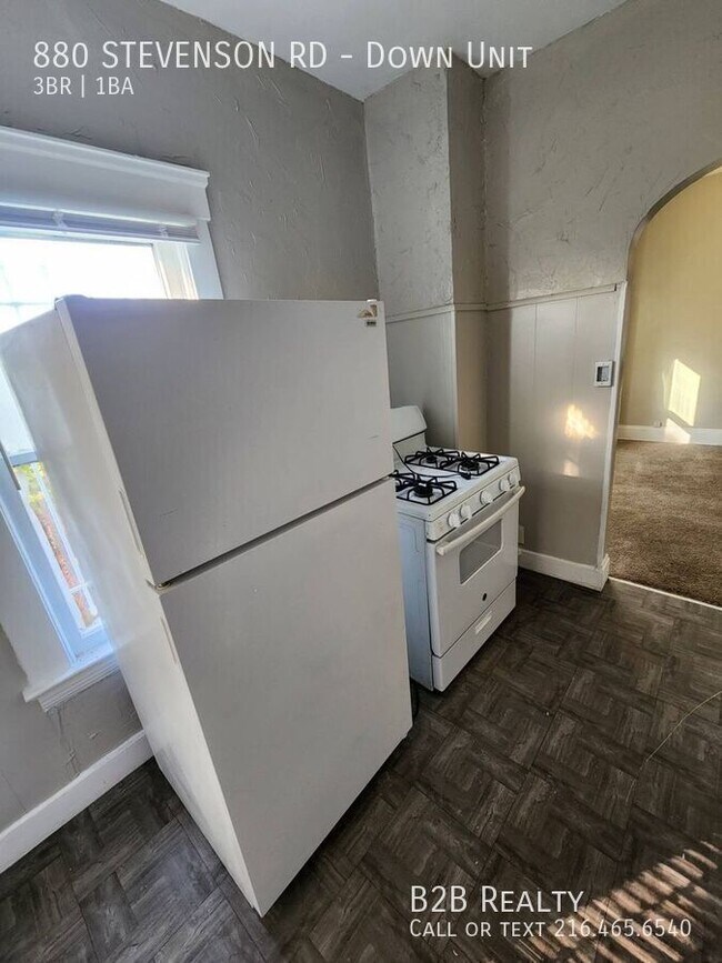 Building Photo - 880 Stevenson Rd