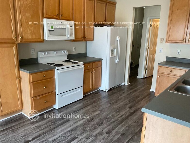 Building Photo - 5512 Alafia Ct