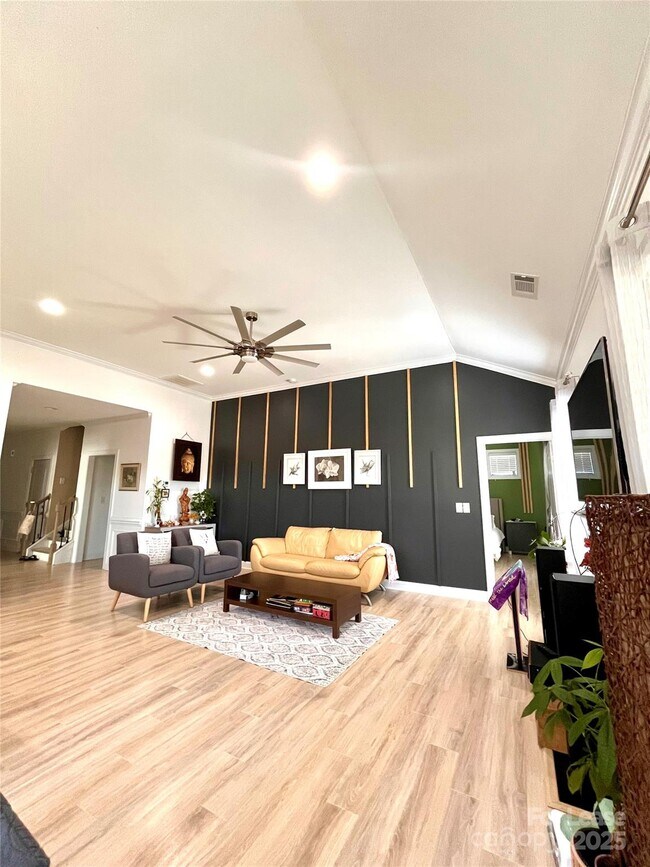Building Photo - 1101 Waterlily Dr