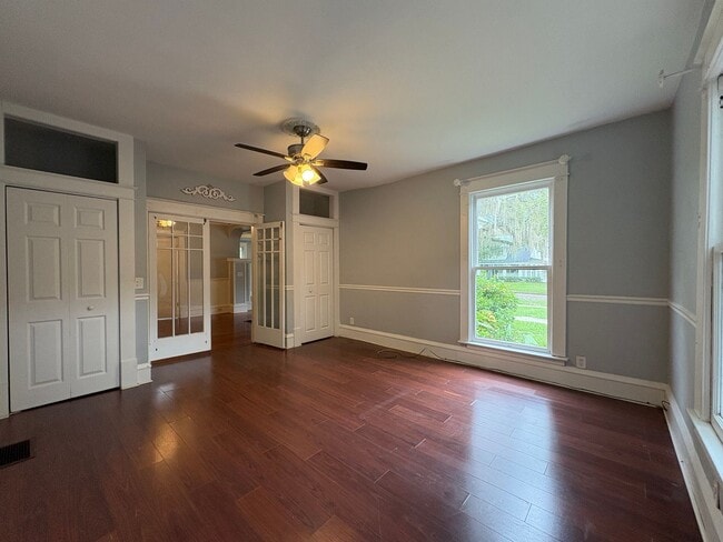 Building Photo - 500 S Eola Dr
