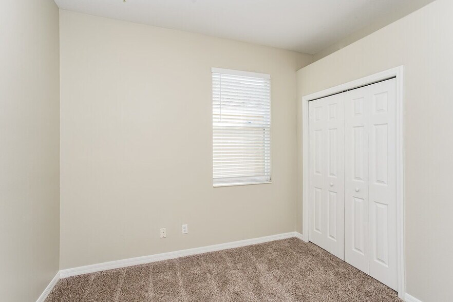 Building Photo - 3807 101st Ave E