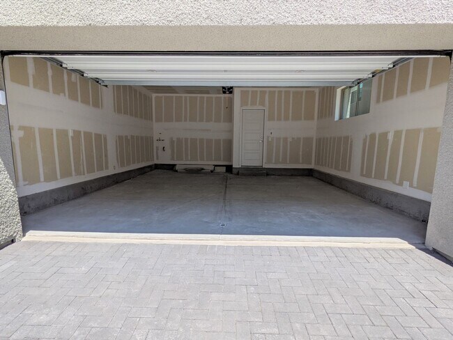 Building Photo - 11298 Cactus Tower Ave