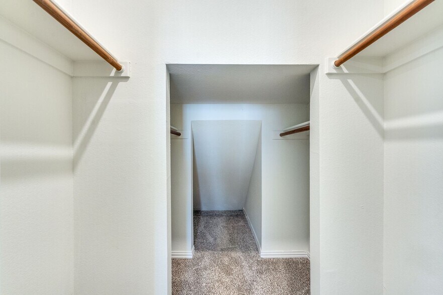 Building Photo - 4409 Brigade Ct
