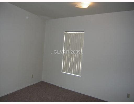 Building Photo - 211 Zinc St