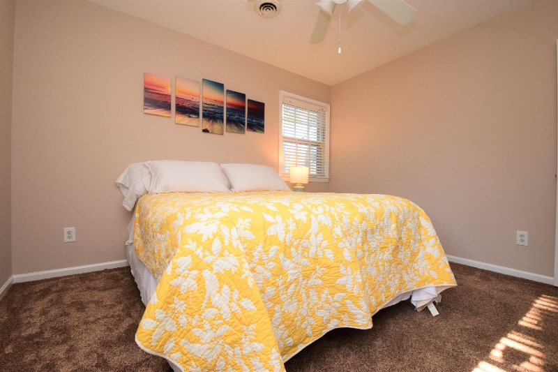 Building Photo - 617 Plymouth Dr