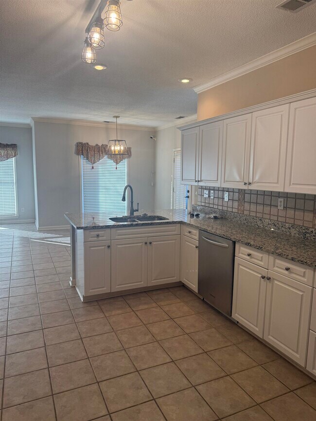 Building Photo - 455 Hunters Mill Cove