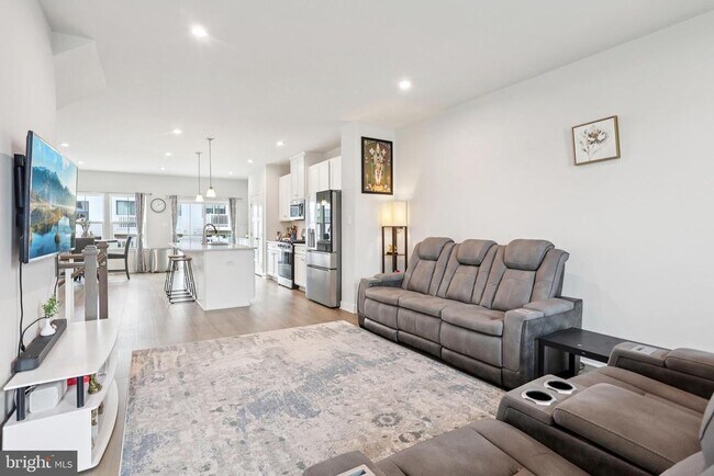 Building Photo - 47 Rosemary Wy