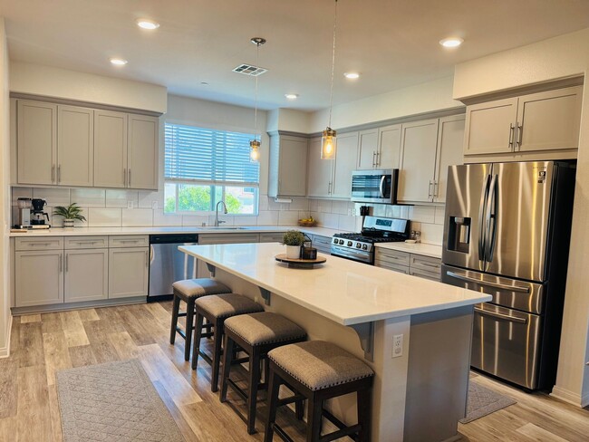 Building Photo - Experience Luxury Living With 4 Bedrooms o...