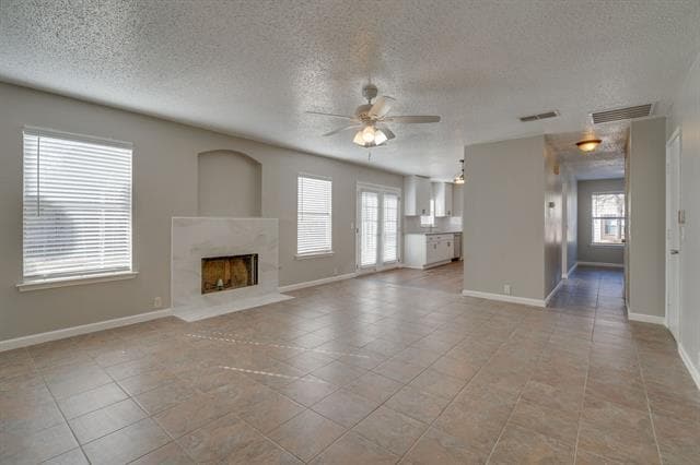 Building Photo - 1029 Beechwood Dr