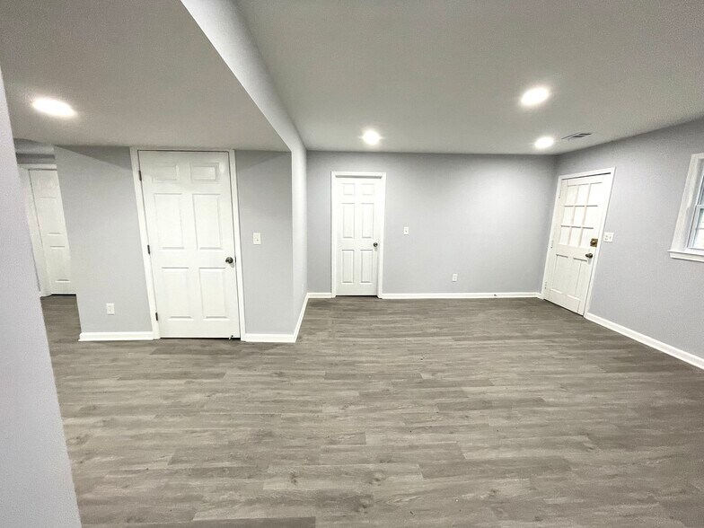 Basement Living Room 1 - 1695 Buford Dr