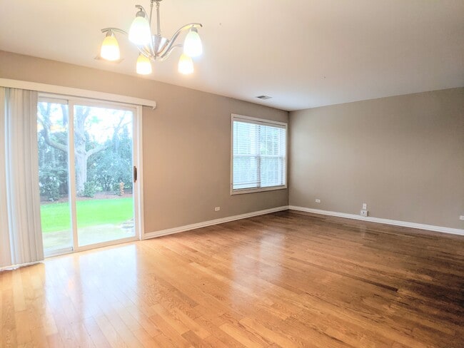 Building Photo - 1504 Thornfield Ln