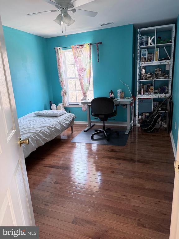 Building Photo - 413 Ruby Rd