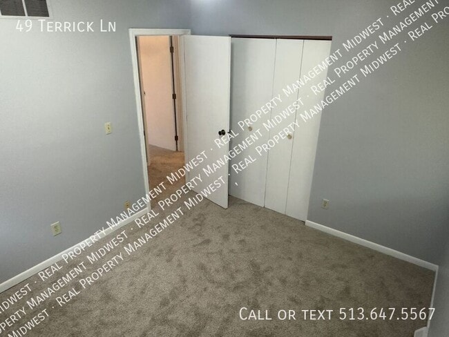 Building Photo - 49 Terrick Ln