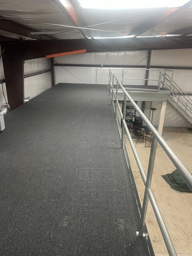 Building Photo - Stunning Single-Story with Spacious Deck, Panoramic Views, on Gated/Fenced Property!