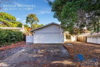 Building Photo - Delightful Vallejo home with solar.