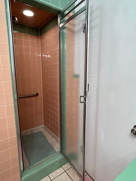 Building Photo - 226 South St