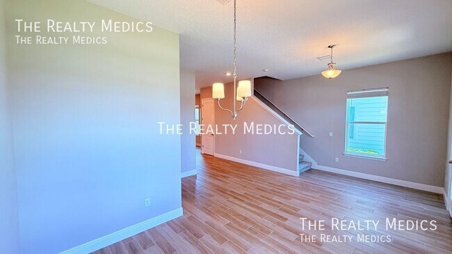 Building Photo - 6495 Cyrils Dr