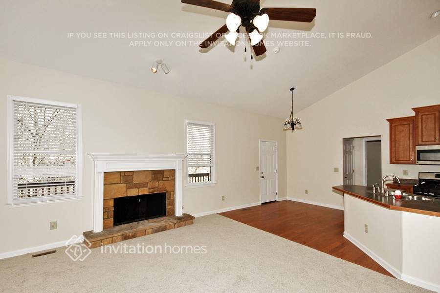 Building Photo - 503 Autumn Ridge Dr