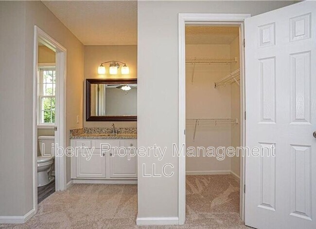 Building Photo - 1517 Clan Campbell Dr