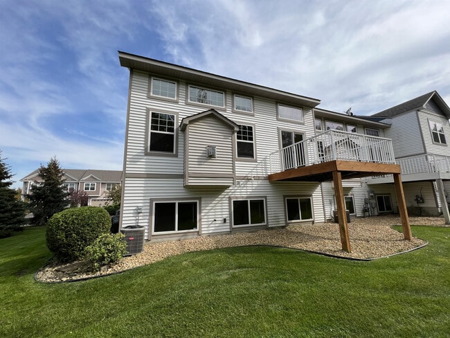 Building Photo - 15212 Maryland Ave