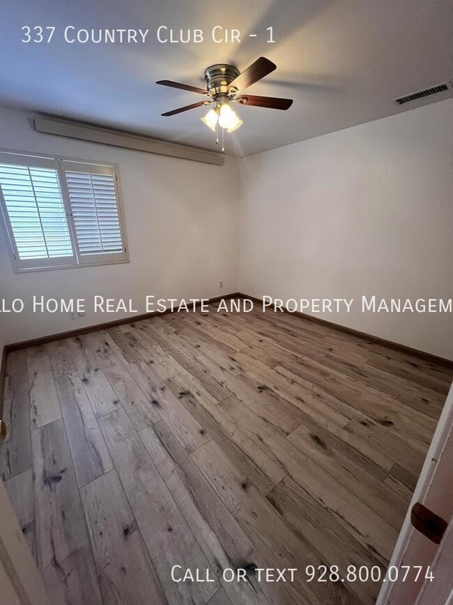 Building Photo - 337 Country Club Cir