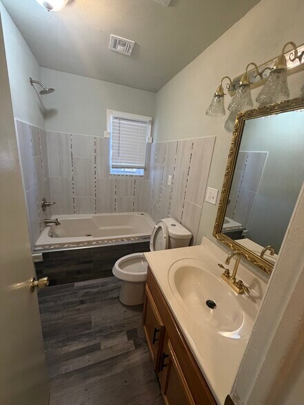 Building Photo - 3608 N Laird Ave