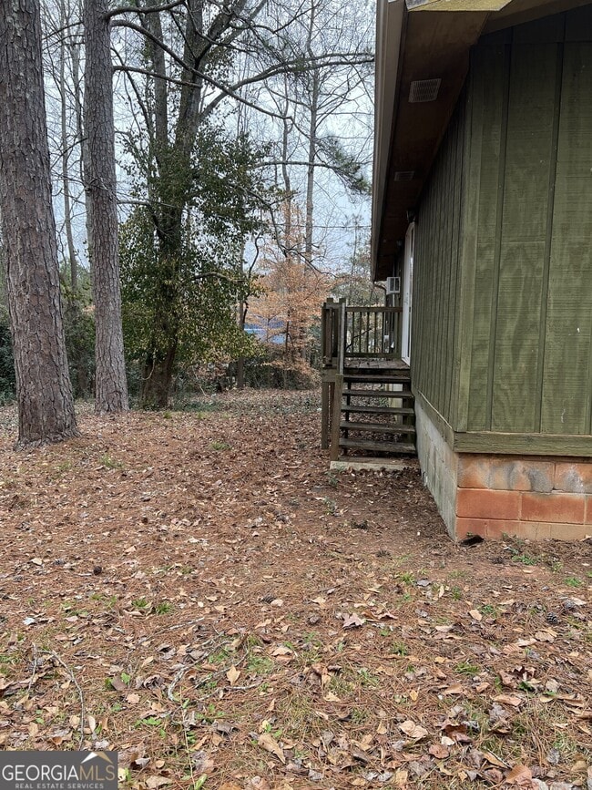 Building Photo - 1993 Smokey Rd