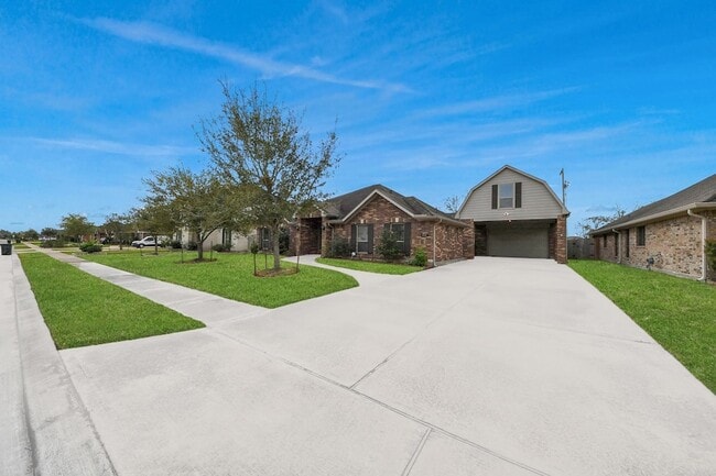 Building Photo - 2009 Amado Ln