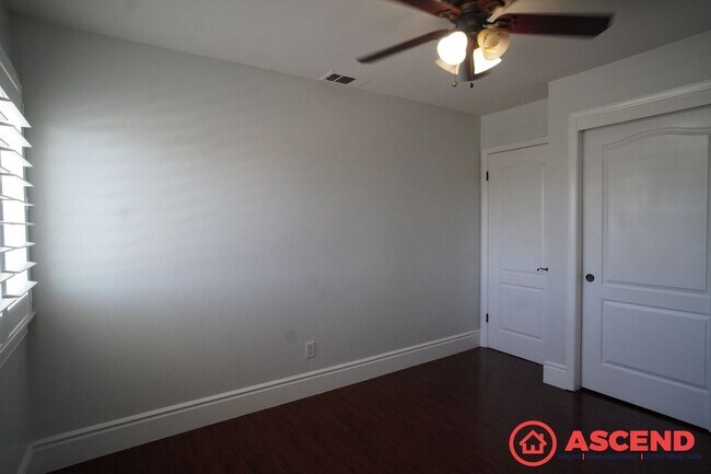Building Photo - 11500 Jimrik Ave