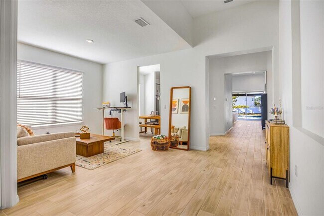 Building Photo - 33995 Astoria Cir