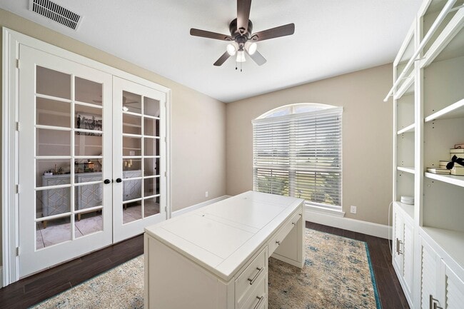 Building Photo - 31041 Pecan Creek Dr