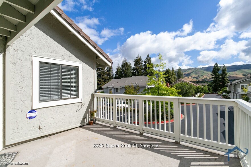 Building Photo - 2830 Buena Knoll Ct