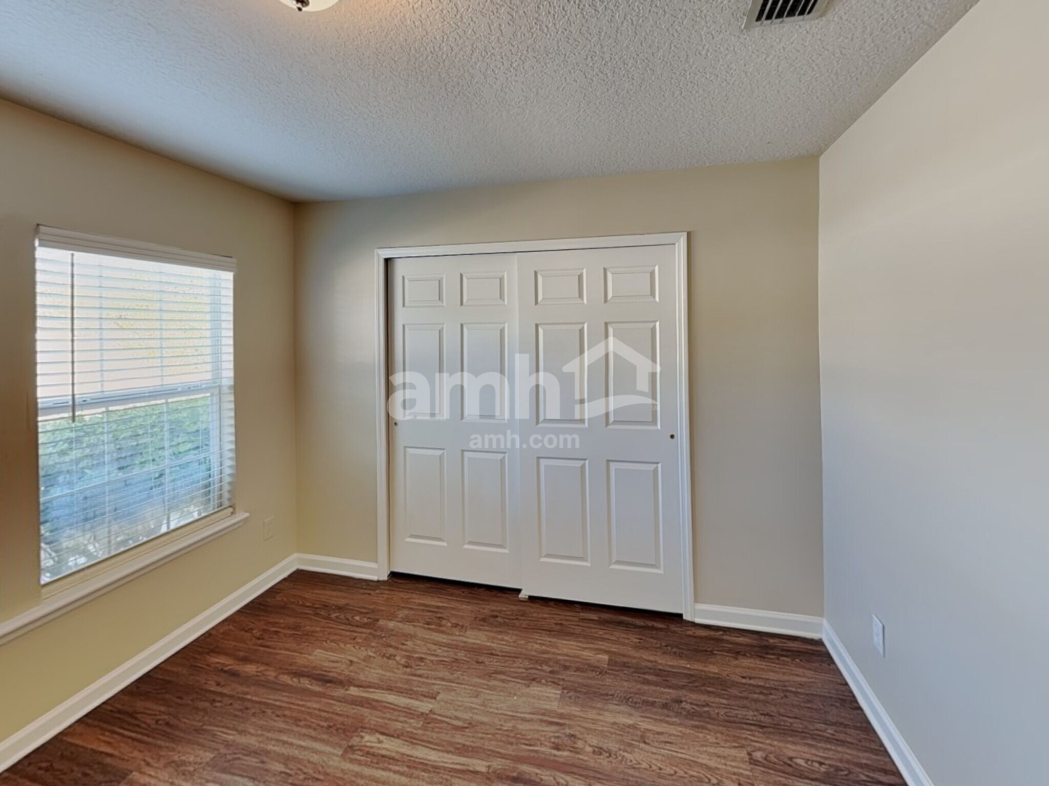 Building Photo - 284 Brantley Harbor Dr