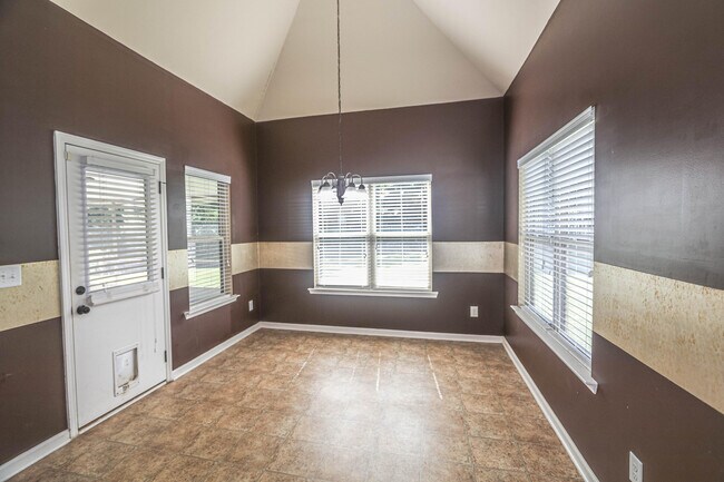Building Photo - 1357 Highwoods Pass