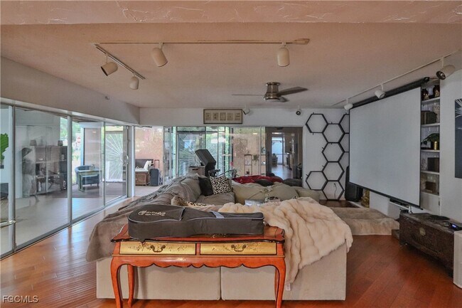 Building Photo - 3666 Princeton St