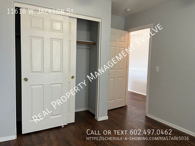 Building Photo - Lovely Avondale Home!