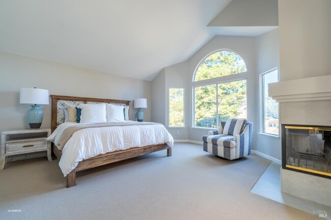 Building Photo - 517 Leafhaven Ln