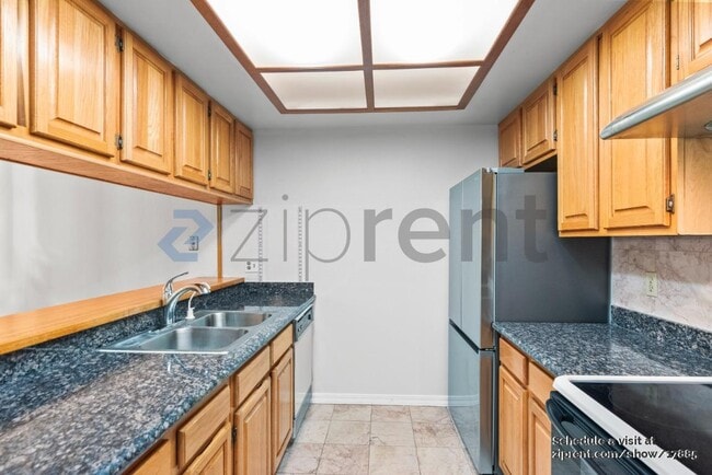 Building Photo - 3715 Terstena Pl