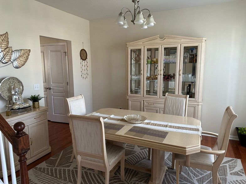 Dinning Room - 3528 Birch Ln