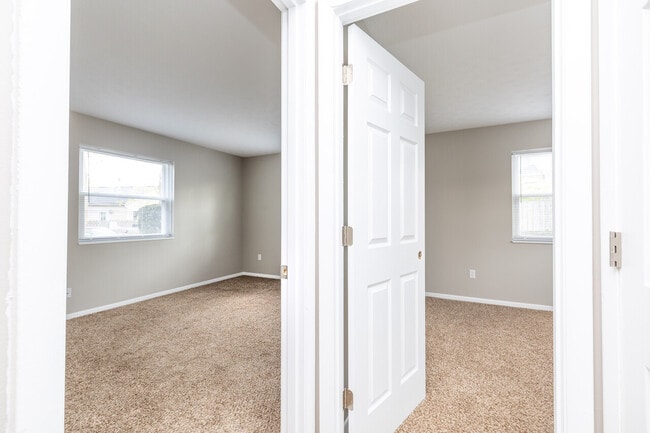 Building Photo - Shady Lane