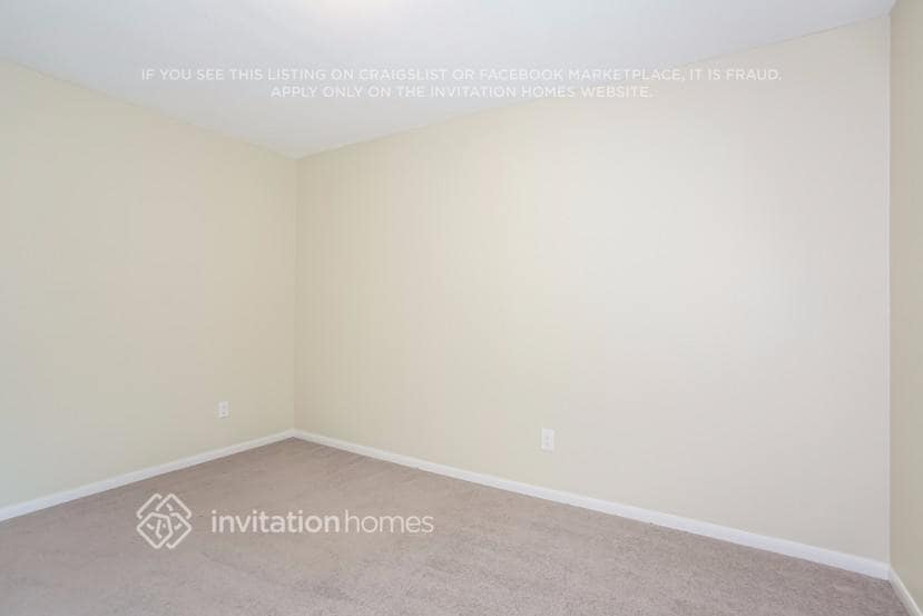 Building Photo - 2117 Shadow Bay Cir