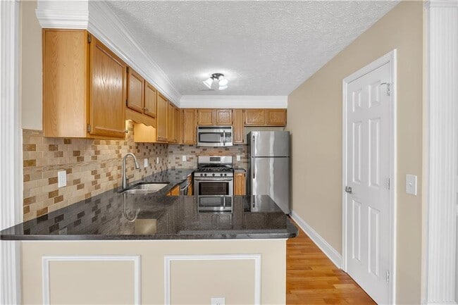 Building Photo - 3085 Barnwood Crossing NW