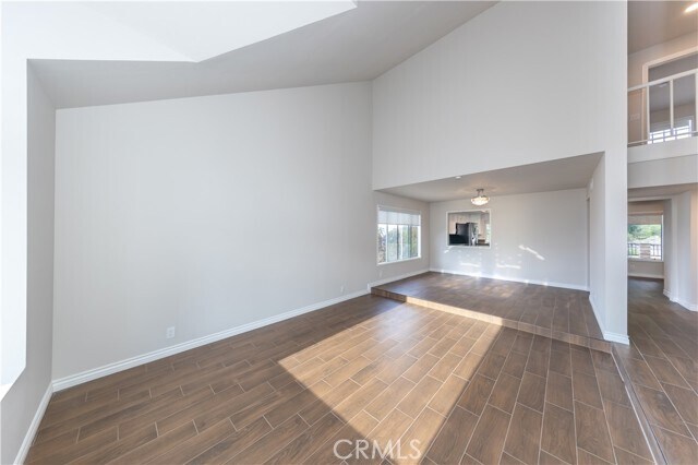 Building Photo - 1091 S Burlwood Dr