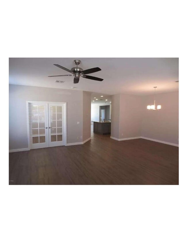 Building Photo - 3237 E Lark Ct